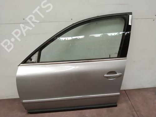 Used Left front door VW PASSAT B5.5 (3B3) 1.9 TDI (130 hp) 3247099