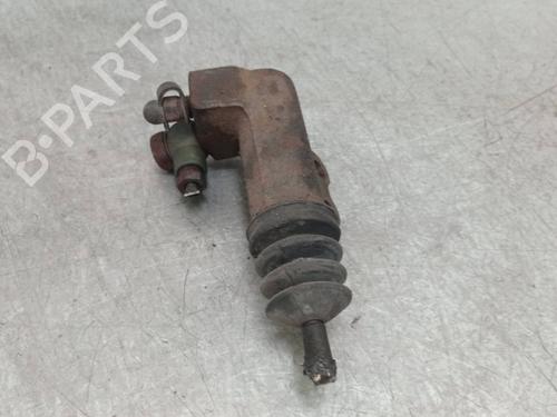 Clutch slave cylinder HYUNDAI i30 Estate (FD) 1.6 CRDi | BP29613570M113 