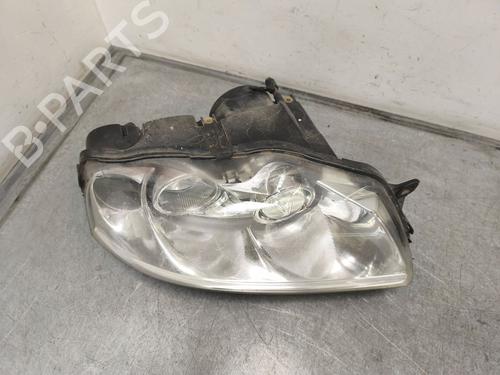 Used Right headlight Right headlight ALFA ROMEO 166 (936_) 2.4 JTD (936AXA00, 936A3B00) (150 hp) 33269906 33269906