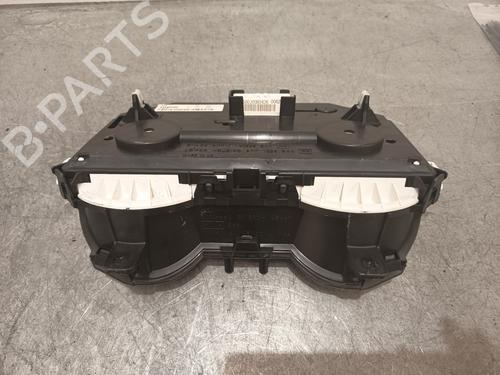 Instrument cluster NISSAN JUKE (F15)  | BP27698727C47 