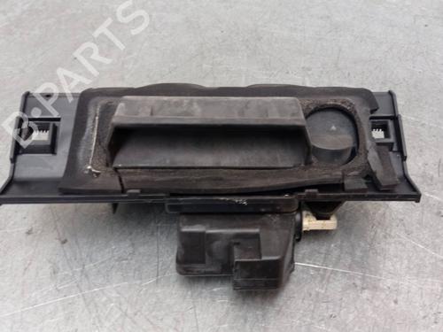 Used Tailgate handle PEUGEOT 206 Hatchback (2A/C) 1.4 LPG (75 hp) 30339805