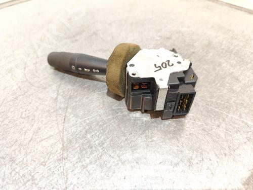 Interruttore luci PEUGEOT 205 I (741A/C) 1.7 Diesel (60 hp) 32018393