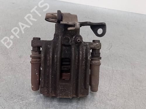 Pinza freno trasera derecha VW PASSAT B5.5 (3B3) 1.9 TDI (130 hp) 17836947