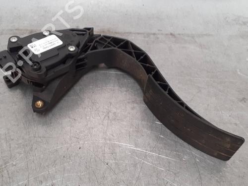 Pedal RENAULT CLIO IV (BH_) 0.9 TCe 90 (BHNF, BHMA, BHMH, BHJK, BHJR) (90 hp) 8007093