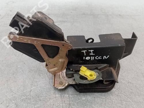 Used Rear left lock HYUNDAI TERRACAN (HP) [2001-2008]  11045423