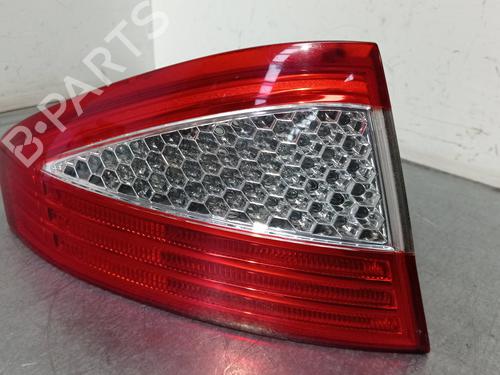 Used Left taillight FORD MONDEO IV (BA7) [2007-2015]  30395792