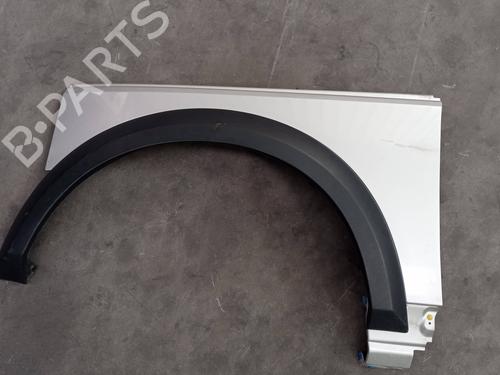 Used Left front fenders LAND ROVER DISCOVERY III (L319) 2.7 TD 4x4 (190 hp) 12424074