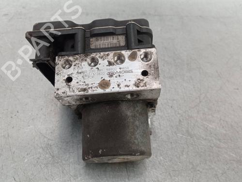 Used ABS pump KIA CEE'D SW (ED) [2007-2012]  13618318