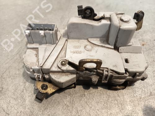 Used Front right lock PEUGEOT 306 (7B, N3, N5) 1.9 SLD (68 hp) 29157315