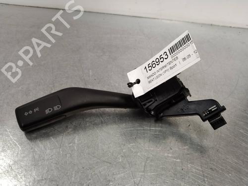 Used Steering column stalk SEAT LEON (1P1) 1.9 TDI (105 hp) 4658887