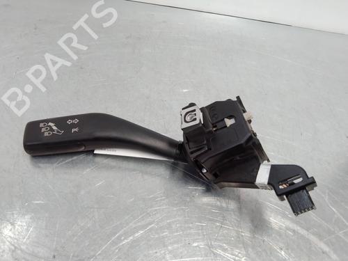 Used Steering column stalk SEAT LEON (1P1) 1.9 TDI (90 hp) 2286344