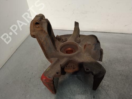 Used Right front steering knuckle VW GOLF IV (1J1) 1.9 TDI (101 hp) 25729612