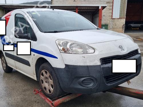 Right headlight PEUGEOT PARTNER Box Body/MPV 1.6 HDi 16V 4x4 | BP33932543C29  - Image 9