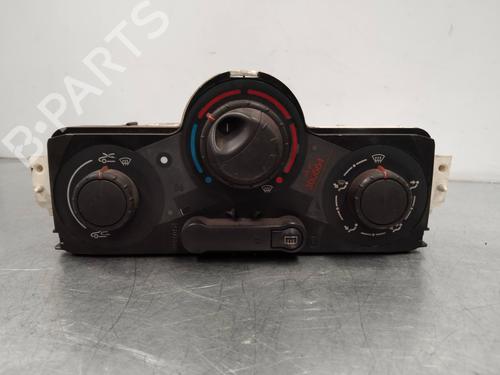Used Climate control RENAULT MEGANE II (BM0/1_, CM0/1_) 1.5 dCi (BM02, BM13, BM2A, CM02, CM13) (101 hp) 2256191