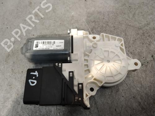 Used Right rear window motor SEAT LEON (1P1) 2.0 TDI (140 hp) 23867416