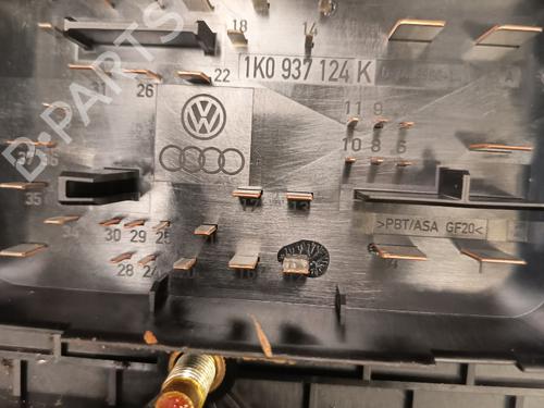 Fuse box AUDI A3 (8P1) 1.9 TDI | BP37631236E1 - Image 3