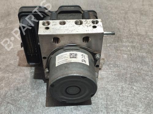 Used ABS pump ABS pump PEUGEOT 3008 II SUV (MC_, MR_, MJ_, M4_) 2.0 BlueHDi 180 (181 hp) 34637957 34637957
