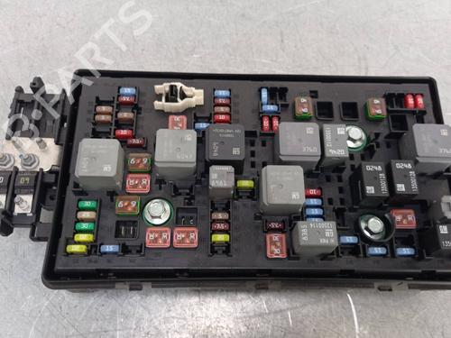 Fuse box CHEVROLET CRUZE Hatchback (J305) 2.0 CDI (163 hp) 17321224