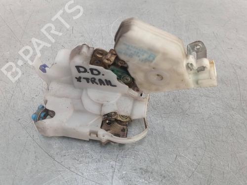 Used Front right lock NISSAN X-TRAIL I (T30) 2.2 dCi 4x4 (136 hp) 13660039