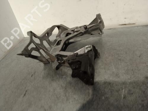 Right headlight support MERCEDES-BENZ C-CLASS T-Model (S205) C 220 BlueTEC / d (205.204) A2056221700 |