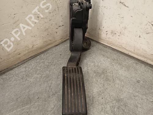 Used Pedal Pedal 38253260 38253260