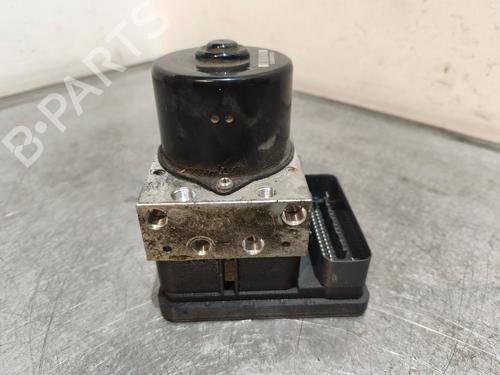 Used ABS pump VOLVO C30 (533) 1.8 FlexFuel (125 hp) 33029343