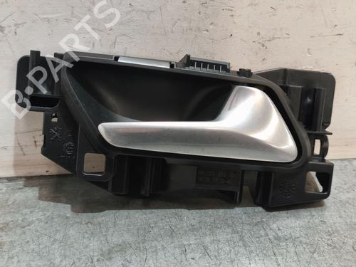 Used Front right interior door handle Front right interior door handle PEUGEOT 3008 II SUV (MC_, MR_, MJ_, M4_) 2.0 BlueHDi 180 (181 hp) 34510100 34510100