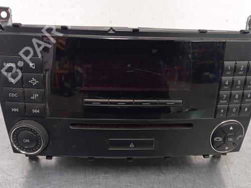 Used Radio MERCEDES-BENZ C-CLASS (W203) C 180 Kompressor (203.046) (143 hp) 12424051