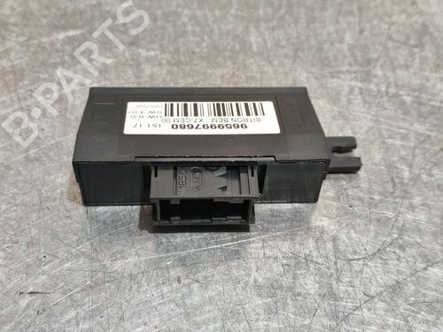 Used Electronic module Electronic module PEUGEOT 3008 II SUV (MC_, MR_, MJ_, M4_) 2.0 BlueHDi 180 (181 hp) 34510102 34510102