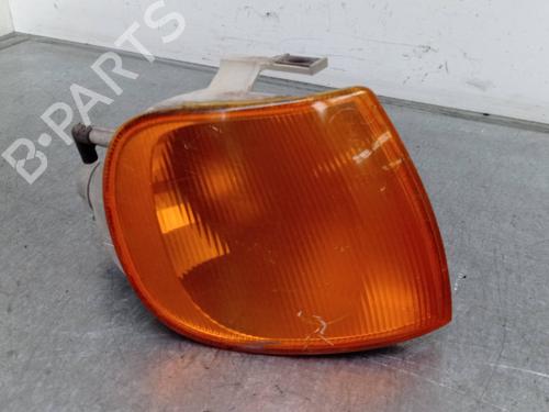 Blinklys fortil højre VW POLO Hatchback Van (86CF) 1.0 (45 hp) 29747041