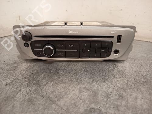 radio-renault-megane-iii-hatchback-bz01_-b3_-2008-36807533 main image
