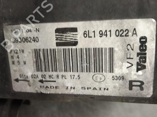 Right headlight SEAT CORDOBA (6L2) 1.9 SDI | BP26720642C29 