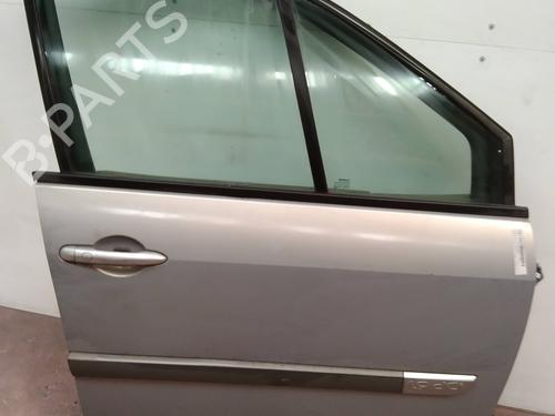 Used Right front door RENAULT SCÉNIC II (JM0/1_) 1.9 dCi (JM0G, JM12, JM1G, JM2C) (120 hp) 2259379