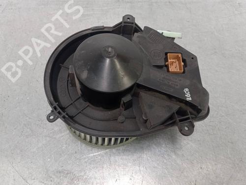 Varmeblæser AUDI A4 B5 (8D2) 1.9 TDI (110 hp) 13551437