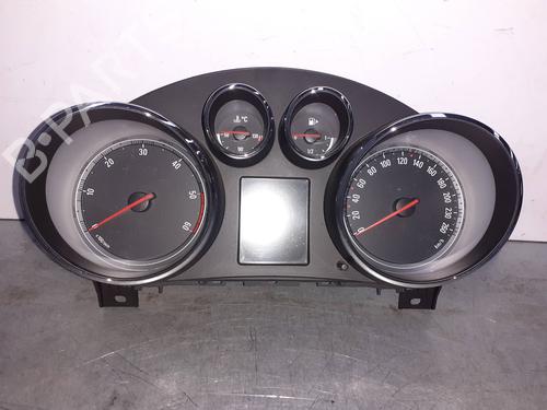 Used Instrument cluster OPEL INSIGNIA A (G09) 2.0 CDTI (68) (131 hp) 7084814