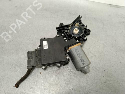 Rudehejsemotor bagstkærm højre SEAT ALHAMBRA (7V8, 7V9) [1996-2010]  16352357