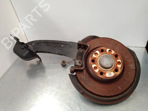 Used Right rear steering knuckle VW PASSAT B6 (3C2) [2005-2011]  2258697