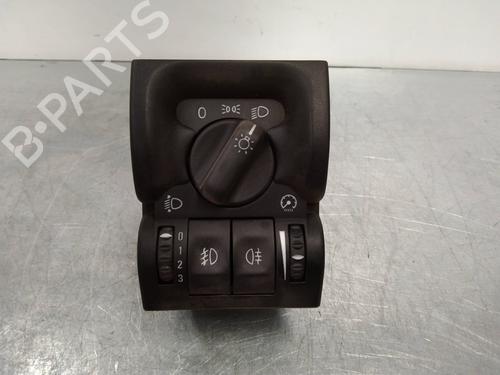 Used Headlight switch OPEL VECTRA B (J96) 1.6 i 16V (F19) (100 hp) 2256136