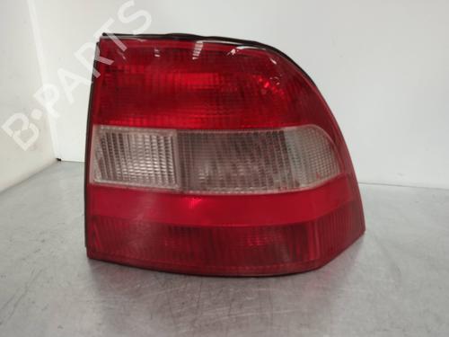 Used Right taillight OPEL VECTRA B (J96) 1.6 i 16V (F19) (100 hp) 2246603