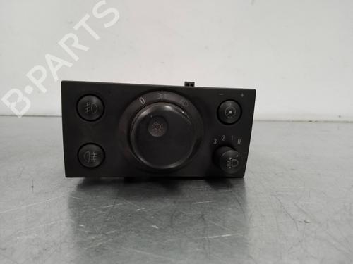 Used Headlight switch OPEL VECTRA C GTS (Z02) 2.0 DTI 16V (F68) (101 hp) 2251319