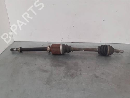 Used Right front driveshaft DACIA SANDERO [2008-2025]  7899767