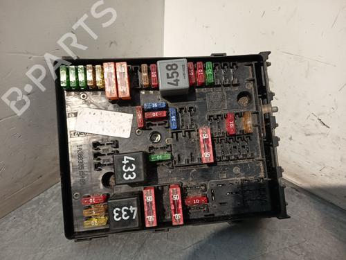 fuse-box-vw-golf-plus-v-5m1-521-2004-2005-2006-2007-2008-2009-2010-2011-2012-2013-37523011 main image