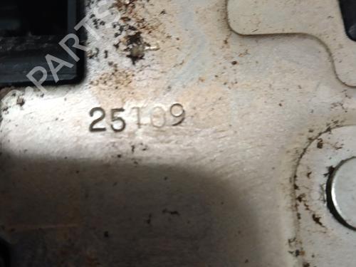 Front left lock NISSAN NV200 / EVALIA Bus  | BP27929141C98 
