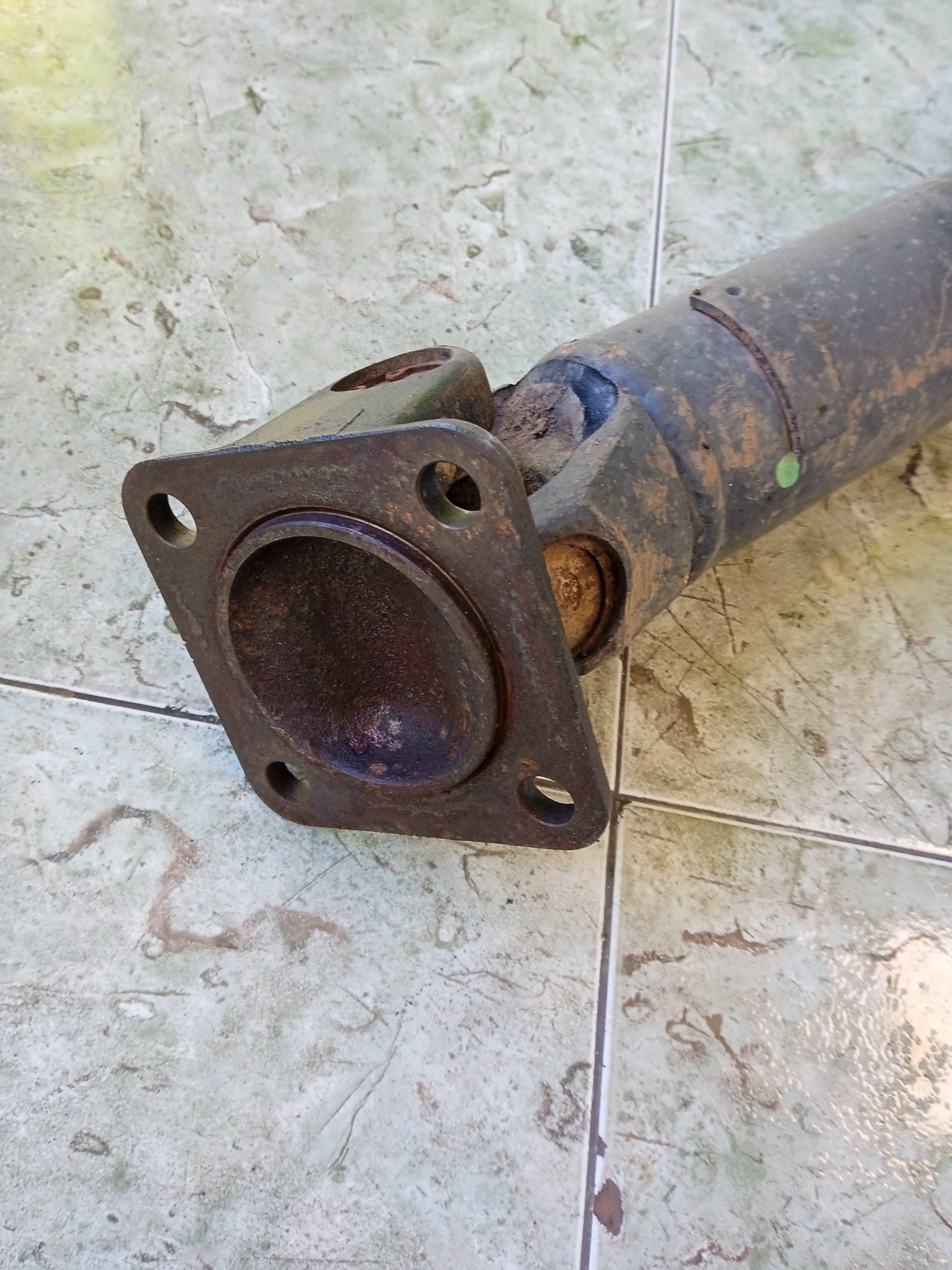 Driveshaft FORD MAVERICK (UDS, UNS) 2.7 TD 13700651 | B-Parts