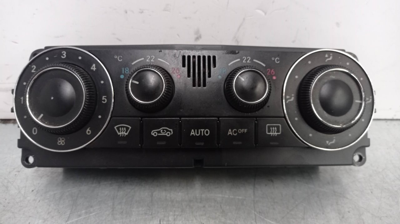 Il y a 6 levier de frein à mains pour KIA Sorento disponibles Il y a 6 levier de frein à mains pour KIA Sorento disponibles