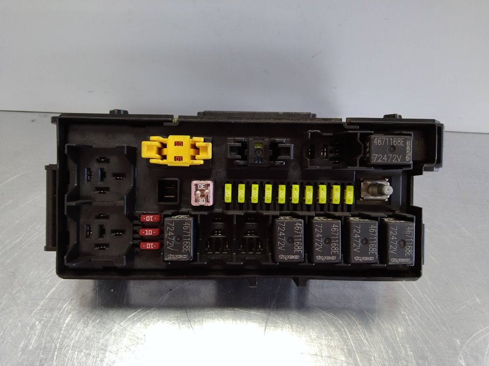 Fuse box JEEP GRAND CHEROKEE III (WH, WK) 2291030 BParts