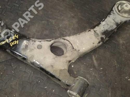 Used Right front suspension arm TOYOTA COROLLA Verso (ZER_, ZZE12_, R1_) 2.2 D-4D (AUR10_, AUR10R) (177 hp) 2435466