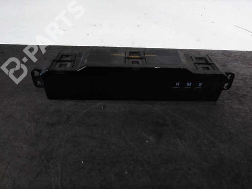 Used Display monitor CHEVROLET LACETTI (J200) 1.4 16V (95 hp) 2595645