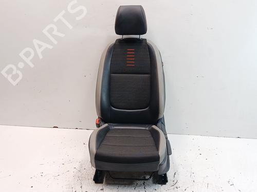 left-front-seat-kia-stonic-yb-2017-37999460 main image