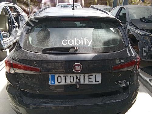 tailgate-fiat-tipo-estate-356_-357_-2016-37477719 main image